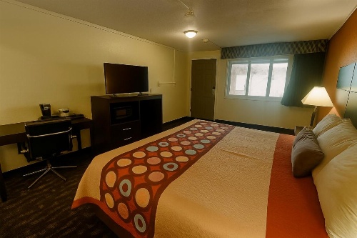 Eastern Inn image 13